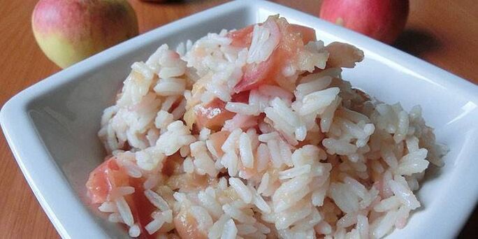 ryža s jablkom na diétu